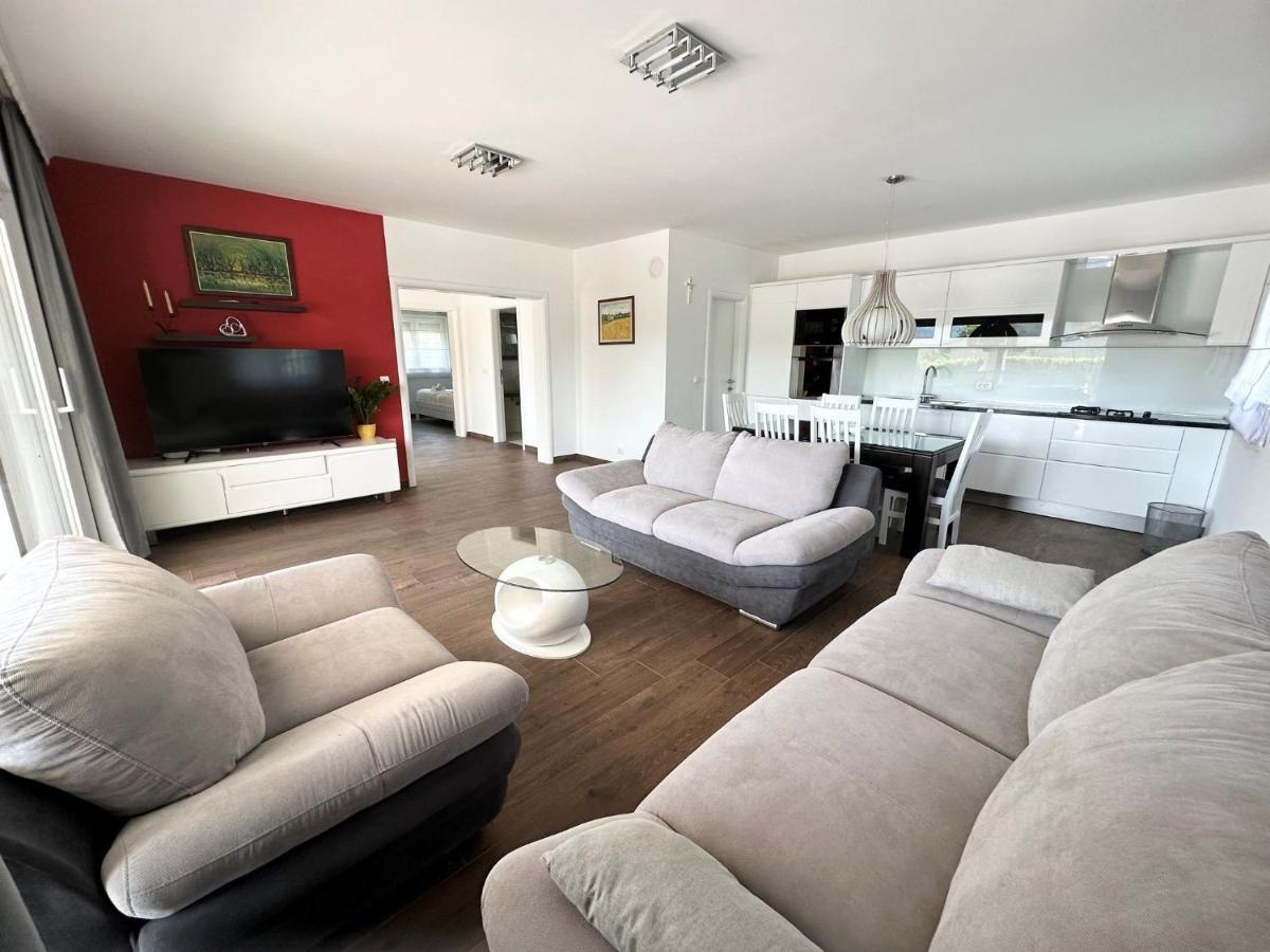 Villa Antonija Liyubuşka Dış mekan fotoğraf