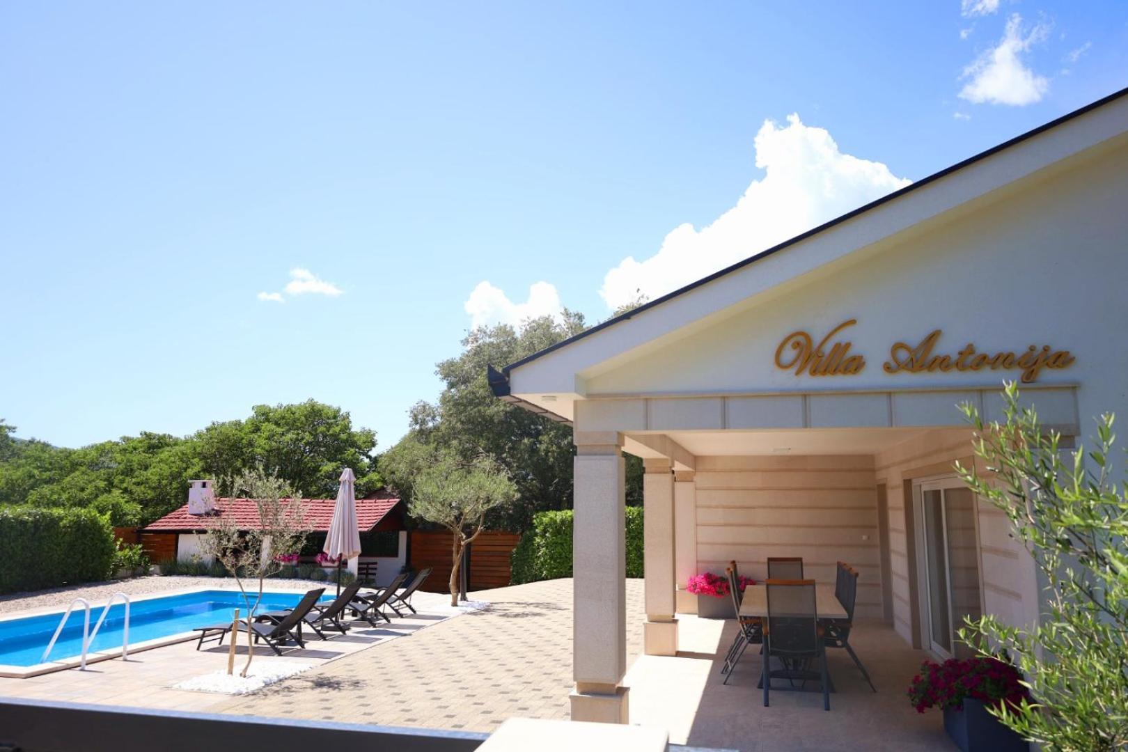 Villa Antonija Liyubuşka Dış mekan fotoğraf