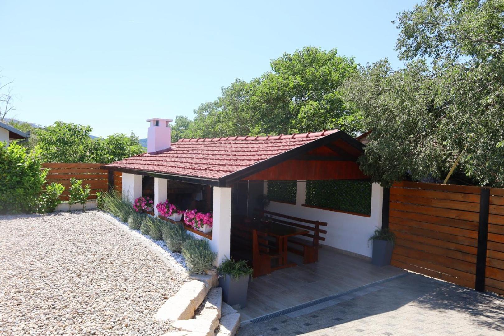 Villa Antonija Liyubuşka Dış mekan fotoğraf